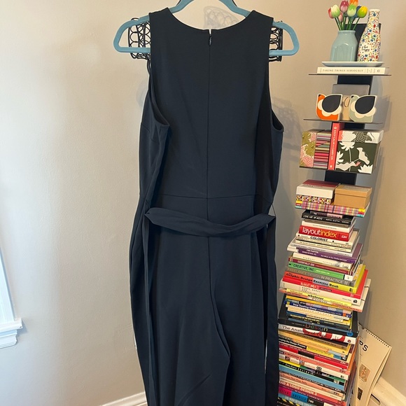 NWOTGAP BELTED JUMPSUIT - Picture 3 of 12